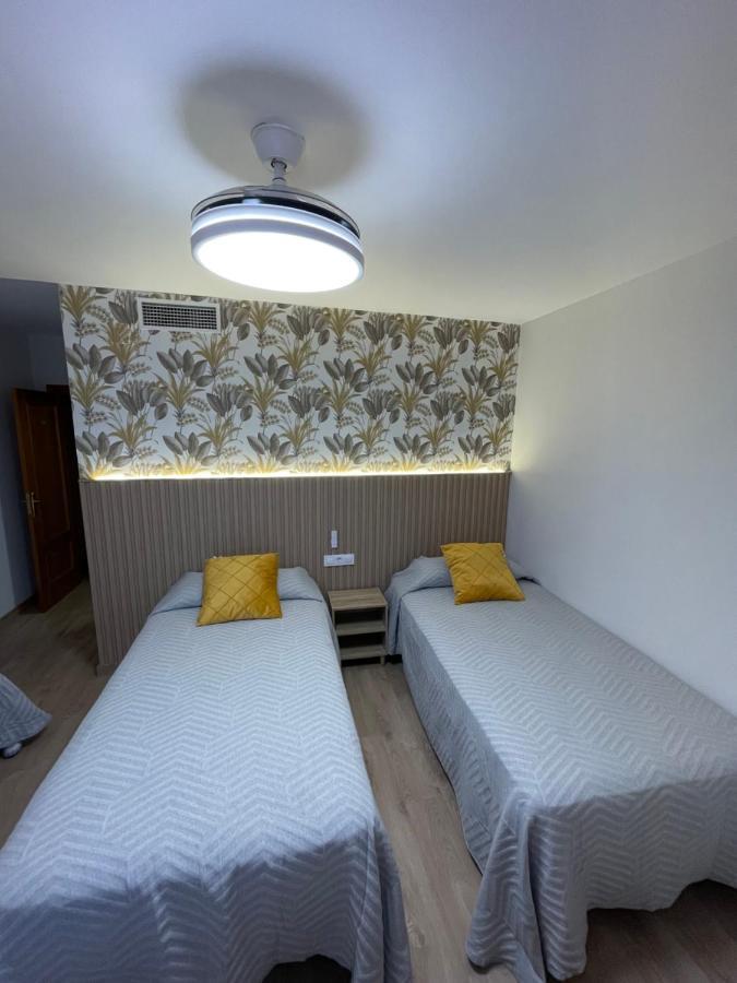 Hostal Calderon De La Barca Zalamea de la Serena Exteriör bild
